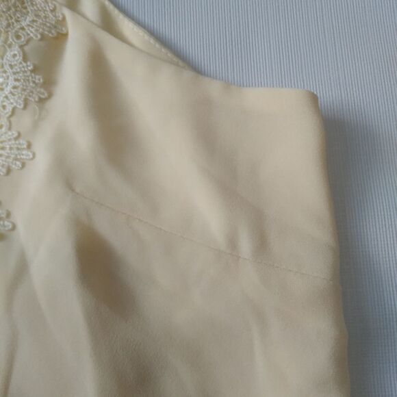 WAYF Posie Yellow Lace Trim Sleeveless Strappy V-Neck Camisole Tank Top Medium - Picture 10 of 14